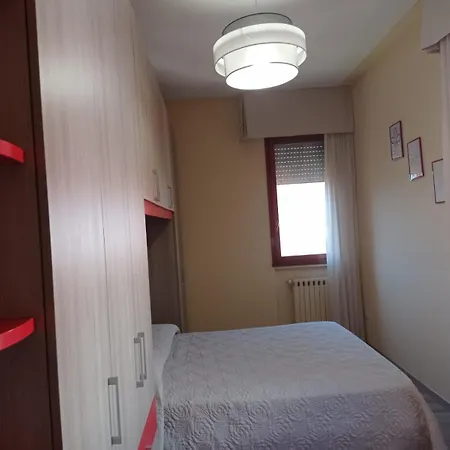 Casa Di Veronica * 루카